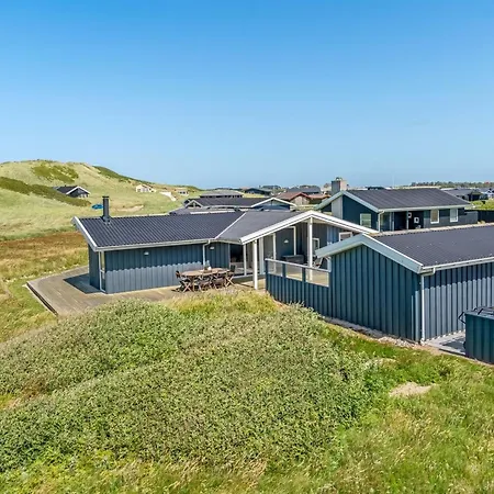 Hilka - 75m From The Sea By Interhome